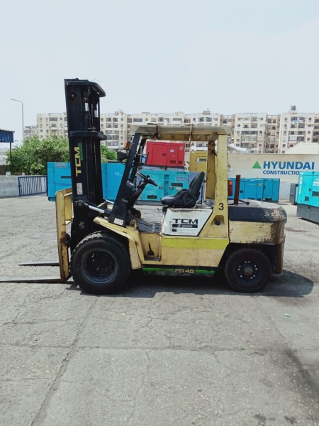 كلارك تى سى ام حموله 4.5 طن