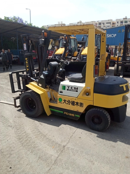 كلارك مستعمل 2.5 طن