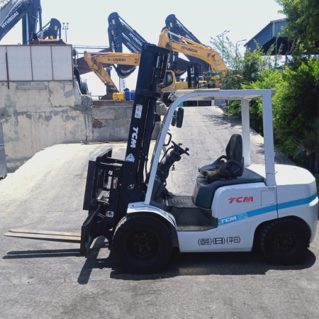 كلارك تى سى ام حمولة 3 طن