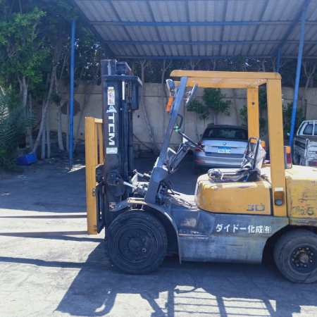 كلارك تى سى ام حمولة 3 طن