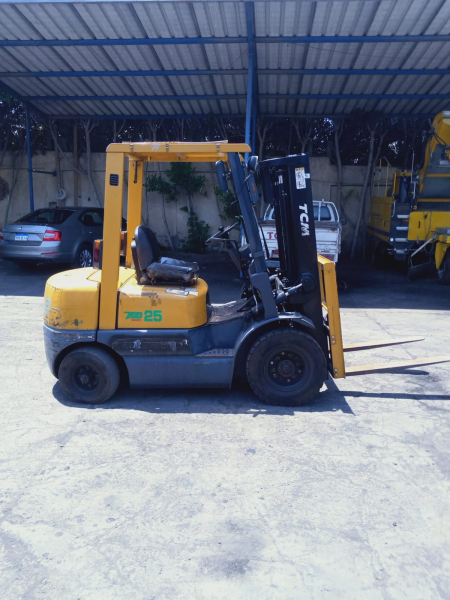 كلارك تى سى ام حموله 2.5 طن