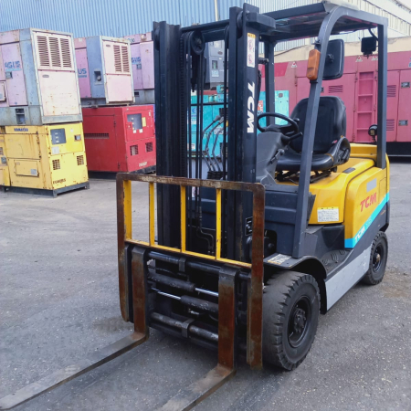 كلارك تى سى ام حمولة 1.5 طن