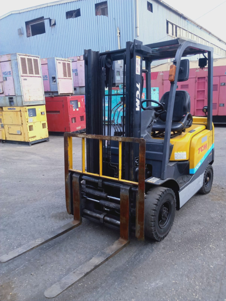 كلارك تى سى ام حمولة 1.5 طن