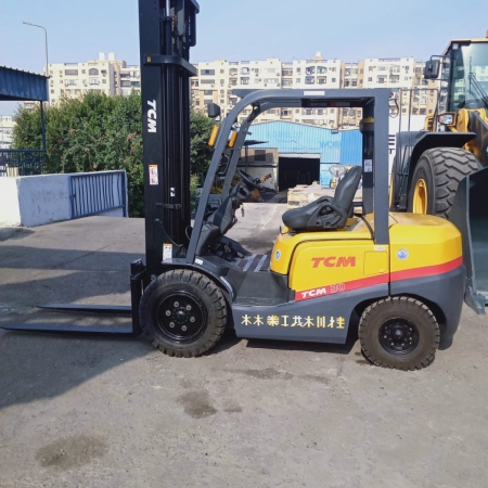 كلارك تى سى ام حمولة 3 طن