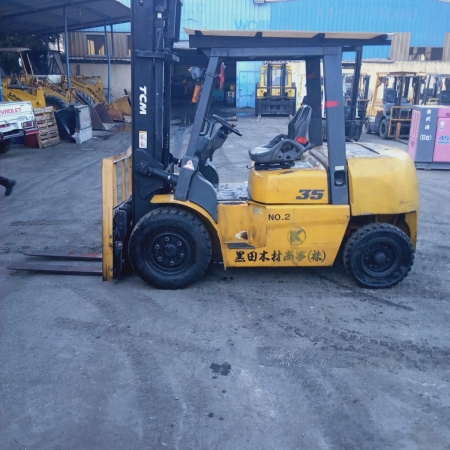 كلارك تى سى ام حمولة 3.5 طن