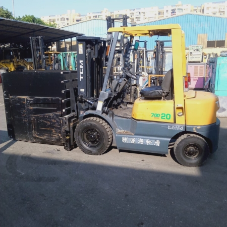 كلارك تى سى ام حمولة 2 طن