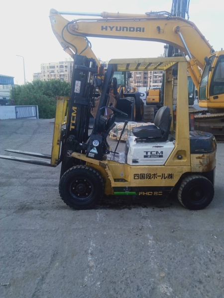 كلارك تى سى ام حمولة 2 طن