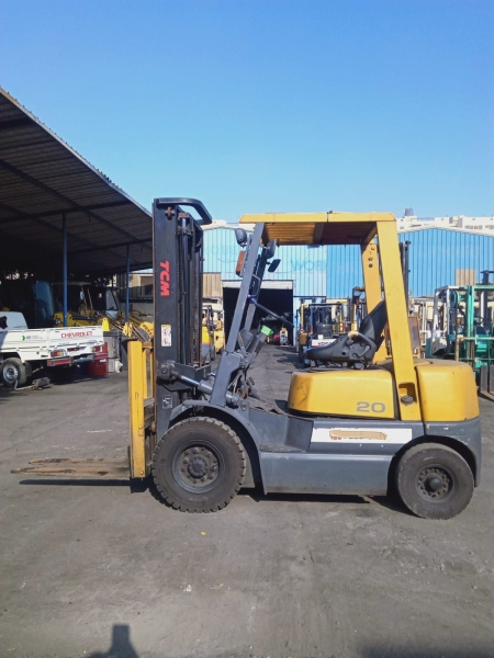 كلارك تى سى ام حمولة 2 طن