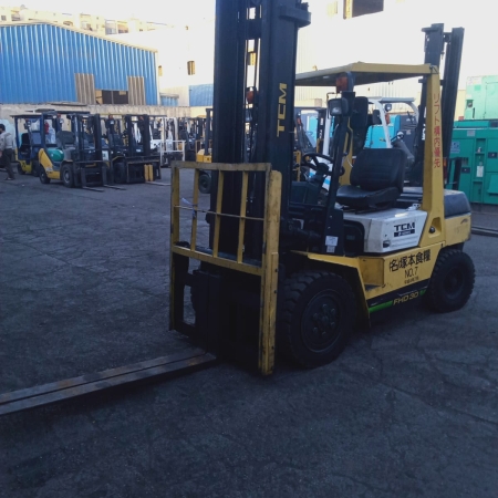 كلارك تى سى ام حمولة 3 طن