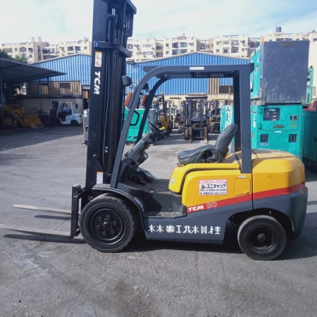 كلارك تى سى ام حمولة 3 طن