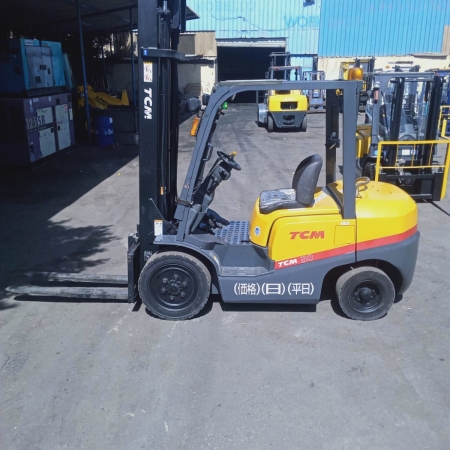 كلارك تى سى ام حمولة 3 طن