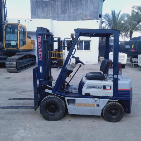 كلارك كوماتسو حمولة 1.8 طن