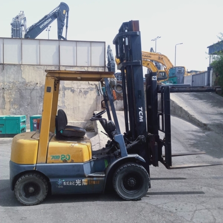 كلارك تى سى ام حمولة 2 طن