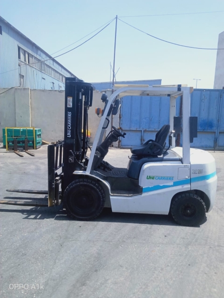 كلارك تى سى ام حمولة 2.5 طن