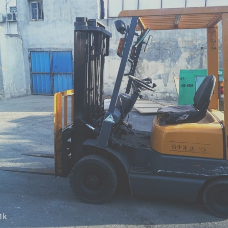 كلارك تى سى ام حمولة 1.5 طن