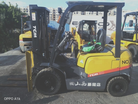 كلارك تى سى ام حمولة 2 طن