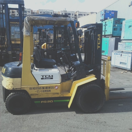 كلارك تى سى ام حمولة 2 طن