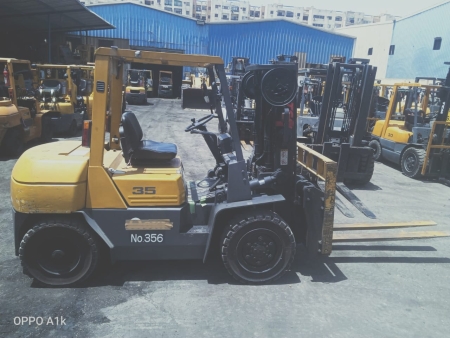 كلارك تى سى ام حمولة 3.5 طن