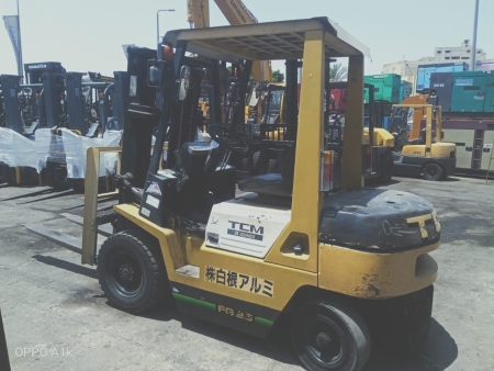 كلارك تى سى ام حمولة 2.5 طن