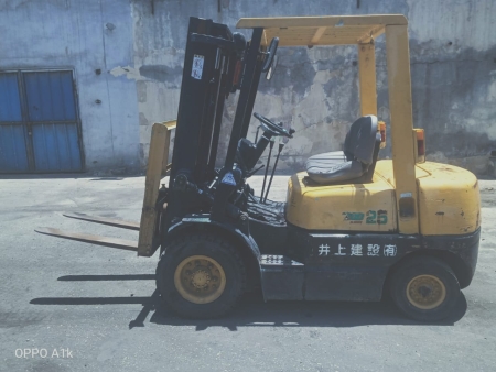 كلارك تى سى ام حمولة 2.5 طن