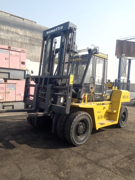 كلارك10 طن كوماتسو